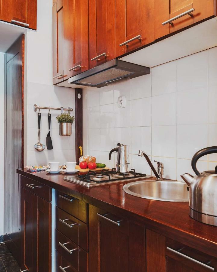 Mieszkanko Na Stawki Netflix Apartment Варшава Екстериор снимка